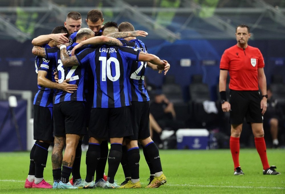 La lacra ultra sigue viva en Italia: los aficionados del Inter, expulsados del estadio. EFE/Archivo