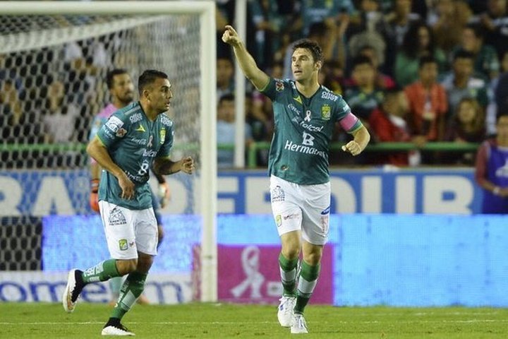 La victoria del León frente al Atlas le mantiene en la lucha por los puestos a la Copa Libertadores