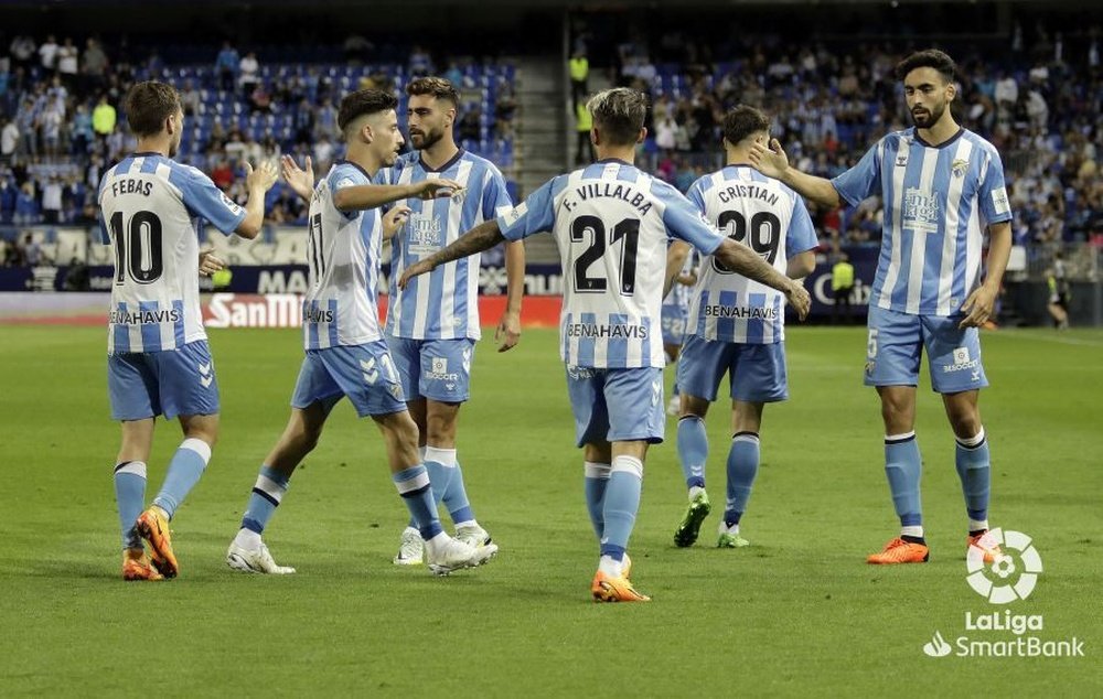 El Málaga evitó el descenso matemático a Primera Federación. LaLiga