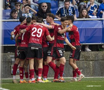 Real Oviedo y Mirandés pactaron el empate (1-1) en la jornada 35 de Segunda División. Gabri Martínez marcó el gol decisivo en el minuto 86 para amargar el paso del conjunto asturiano a la 4ª plaza. Los burgaleses se colocan con 1 punto de margen sobre el descenso.