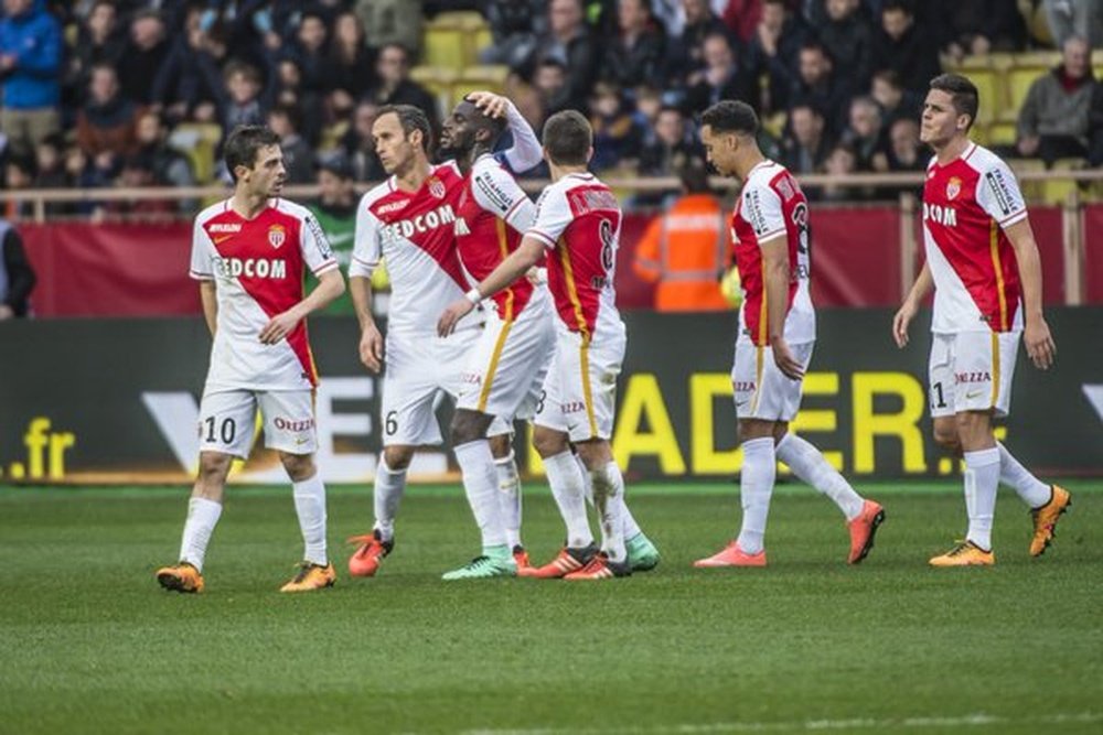 Quelques joueurs de l'AS Monaco célèbrent la victoire face au Nice. AFP