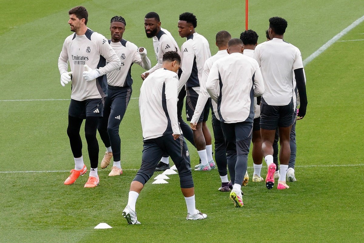 Ancelotti's men trained with all the players who will be in action on Sunday. EFE