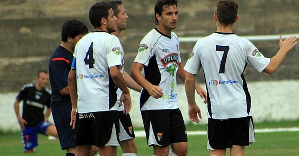 Jugadores del Tudelano, durante el partido de Copa del Rey en el que se impusieron al Condal Club. Twitter