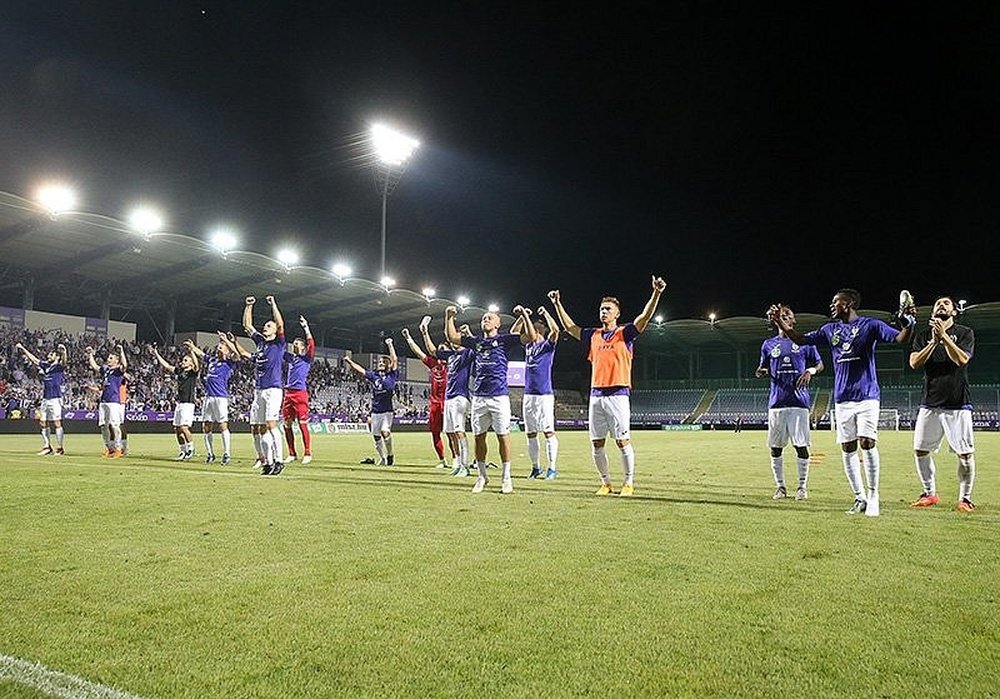 El Ujpest ganó en la vuelta de la primera ronda por 4-0. Újpest