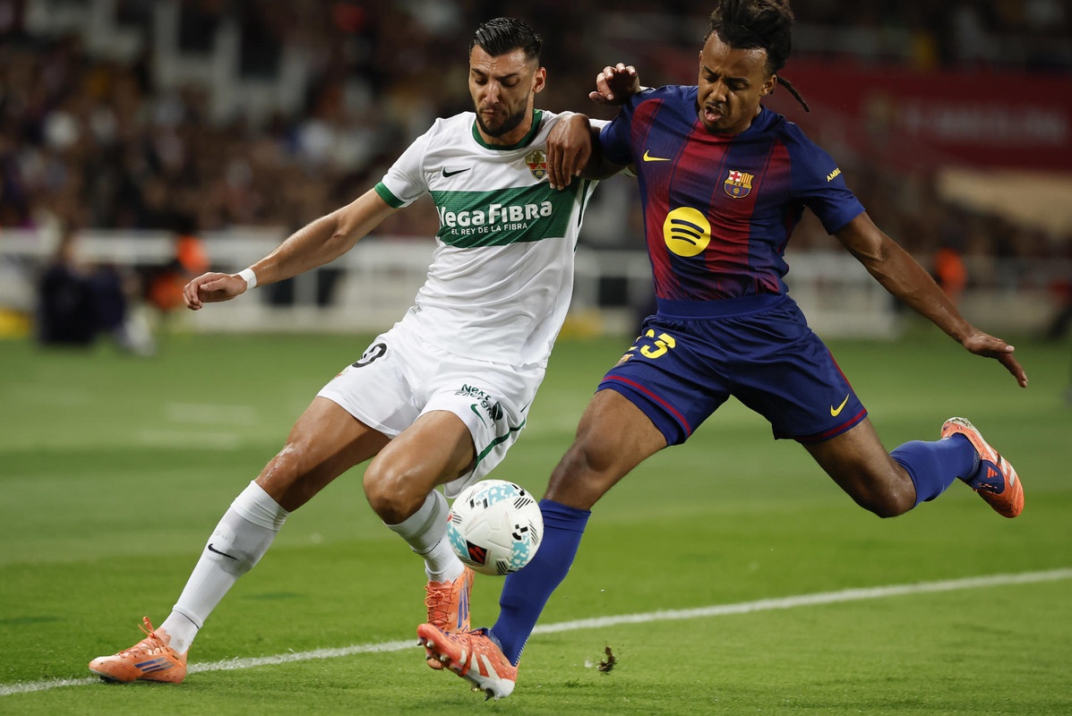 El Elche hace un partido bonito y el Barça lo gana