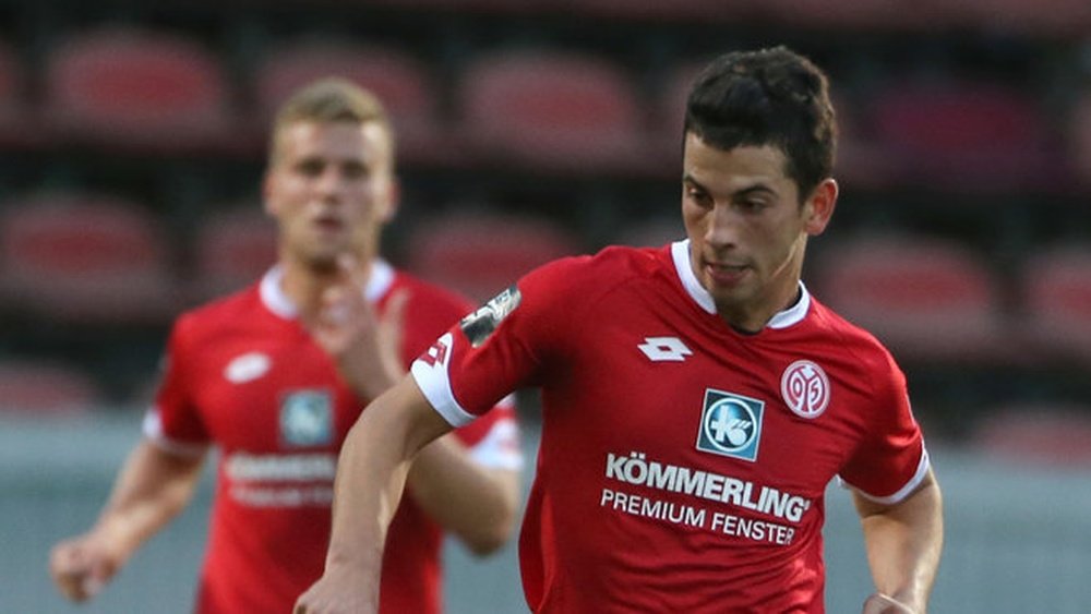 Julian Derstroff deja el filial del Mainz 05 por el Sandhausen de la segunda división alemana. AFP