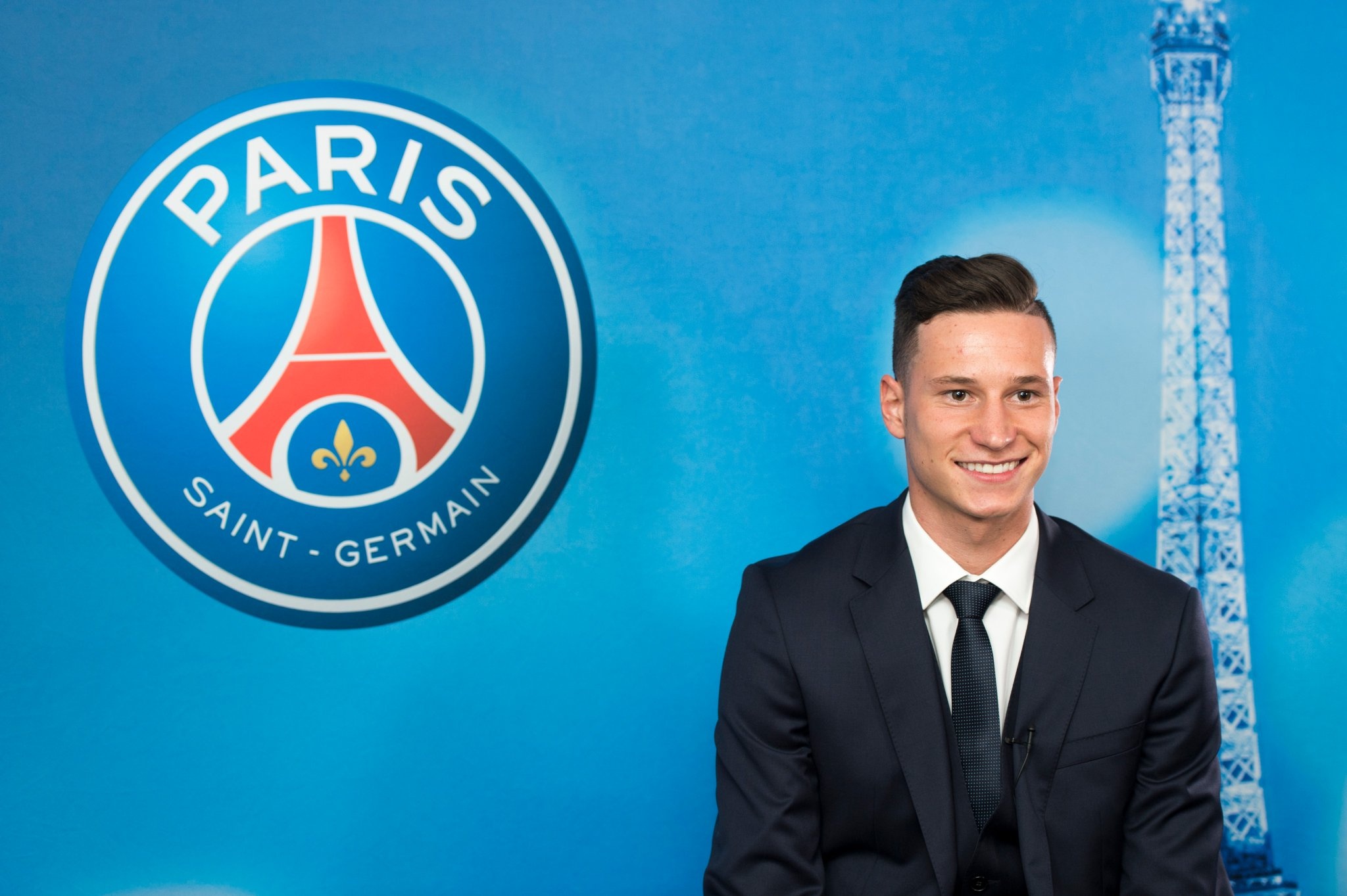 The German has officially joined the French club. PSG_inside