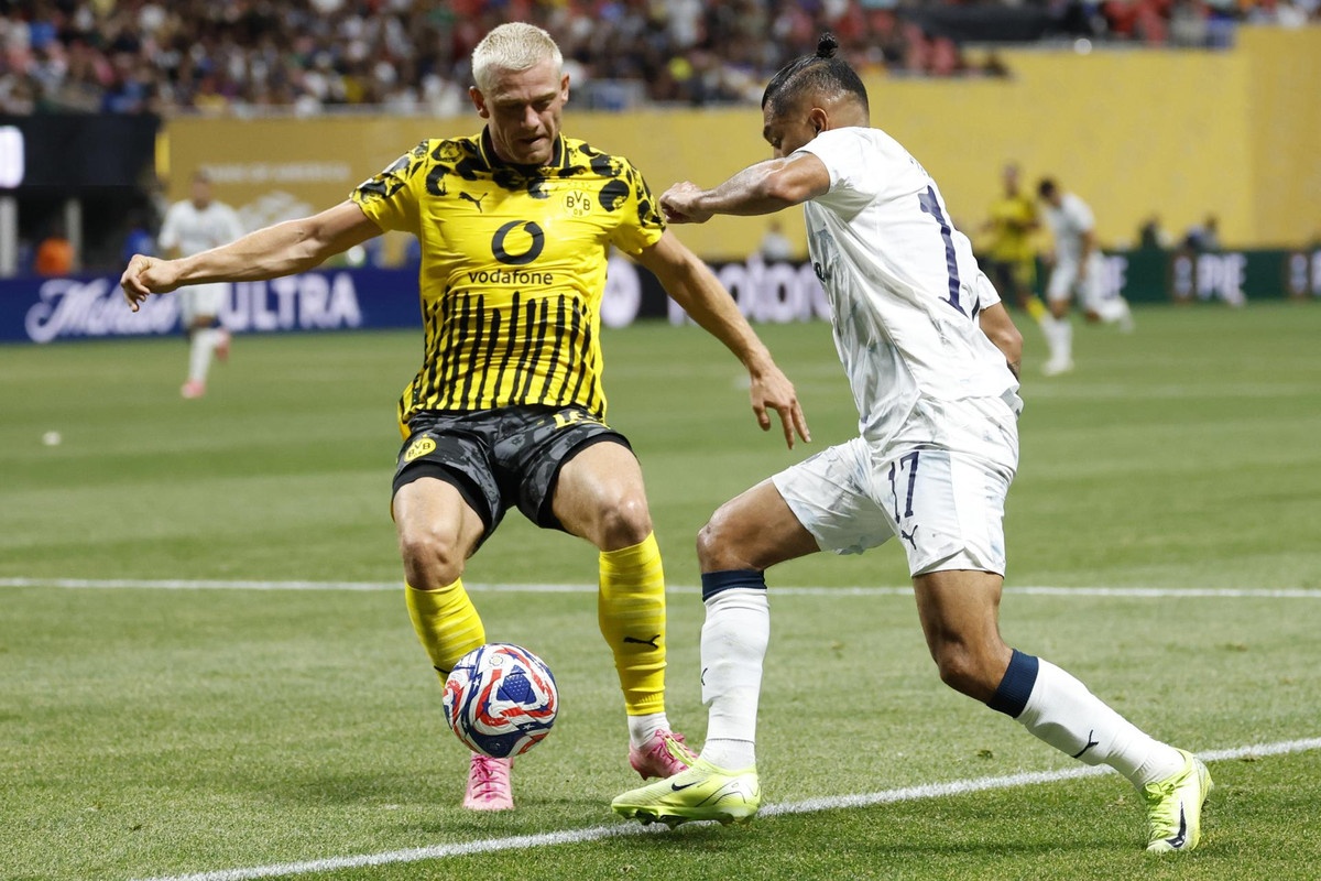 Ryerson Borussia Dortmund