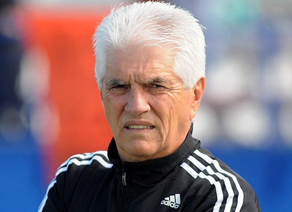 Julio Avelino Comseña renunció a su puesto de entrenador. SudAmerica