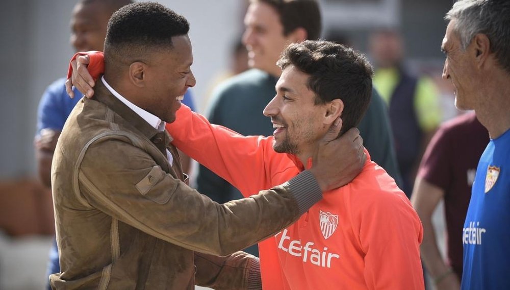 Baptista se reencontró con algunos conocidos sevillistas. SevillaFC