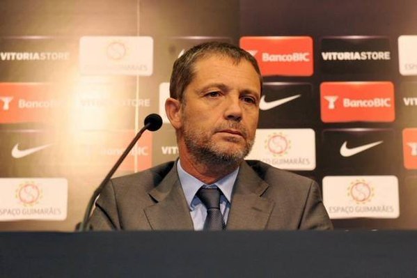 Julio Mendes, técnico del Vitoria Guimaraes. Twitter