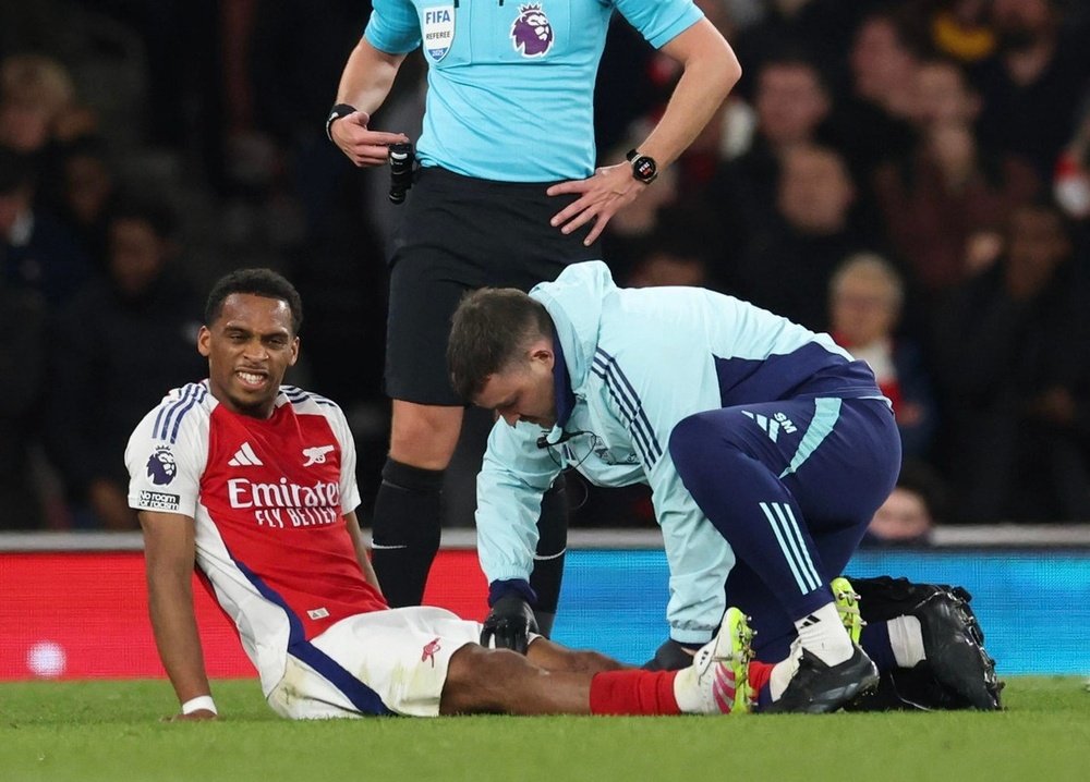 Timber, do Arsenal, é dúvida para jogo de volta contra o PSG. EFE