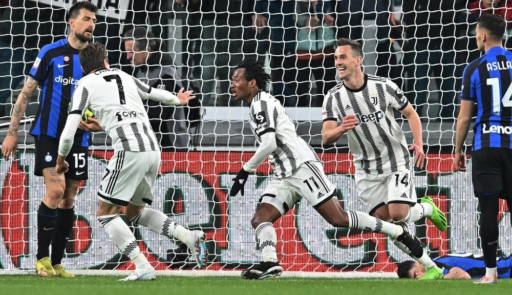 Ronaldo and Cuadrado spent three years together at Juventus. EFE