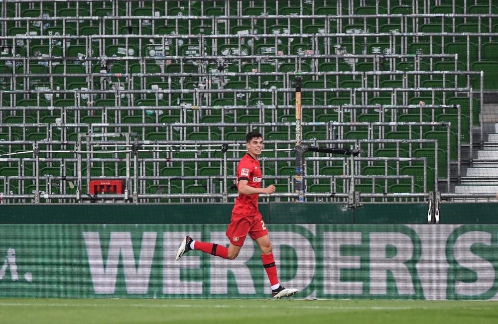 Kai Havertz hizo los dos primeros goles del Bayer en Bremen. Twitter/bayer04_es