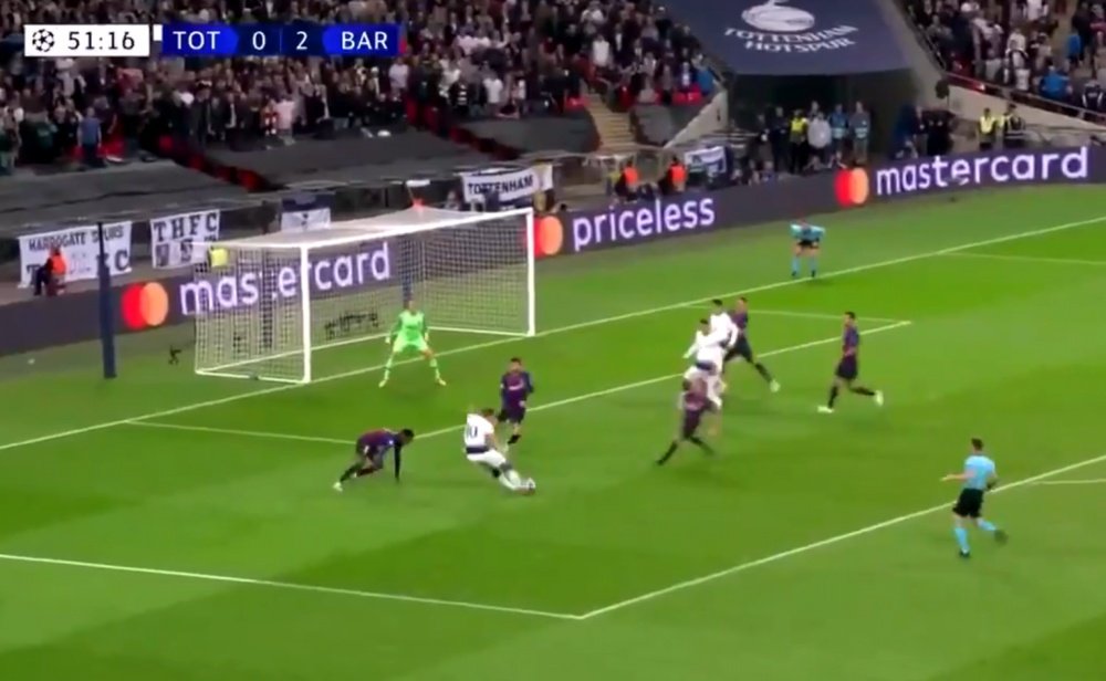 Kane made it 1-2 against Barcelona. Screenshot/NBC