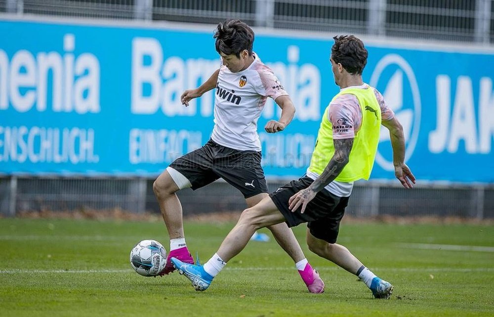 Kang-in Lee could make his debut for the South Korea senior side. ValenciaCF