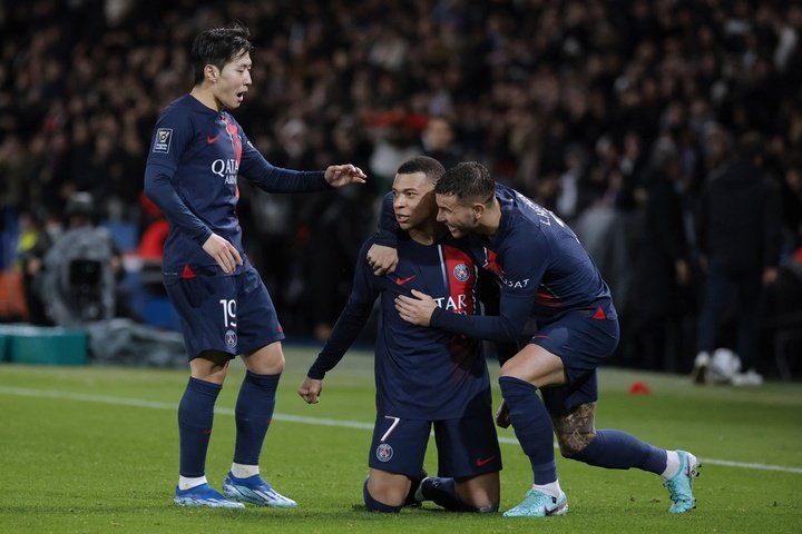 El primer título de 'Lucho': el PSG gana la Supercopa de Francia