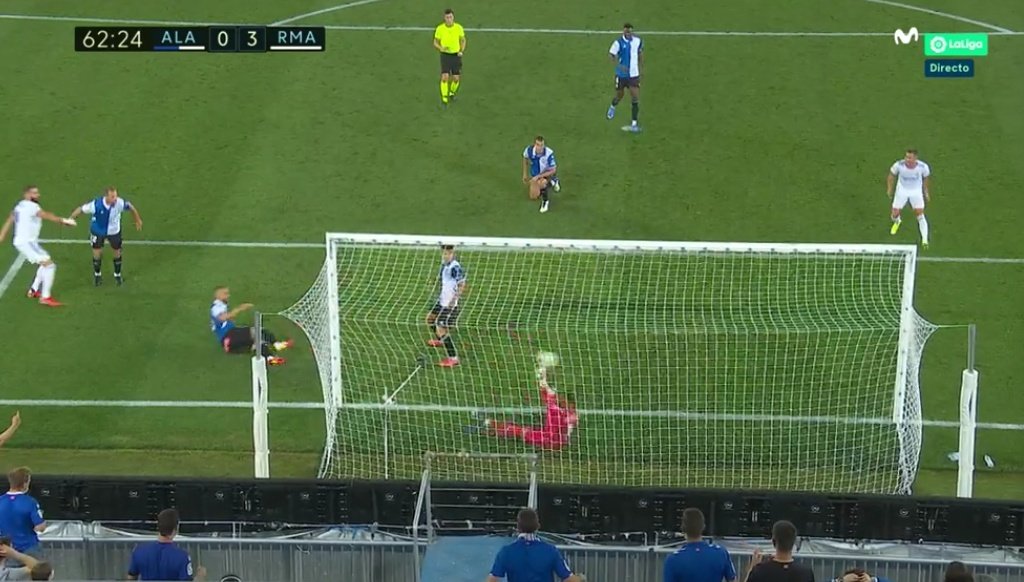 Karim Benzema got his second to put RM 0-3 up. Screenshot/Movistar+LaLiga