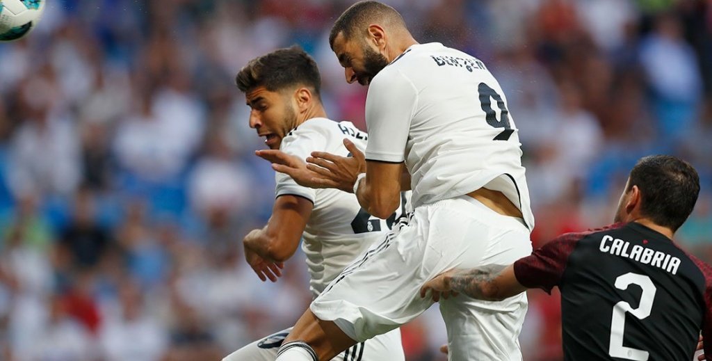 Karim Benzema opened the scoring for Real Madrid against Milan. Twitter/RealMadrid