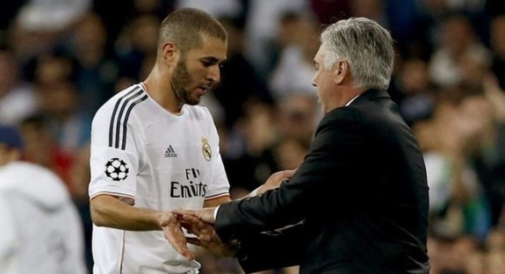 Karim Benzema et Carlo Ancelotti, lorsque le coach italien entraîné le Real Madrid. EFE