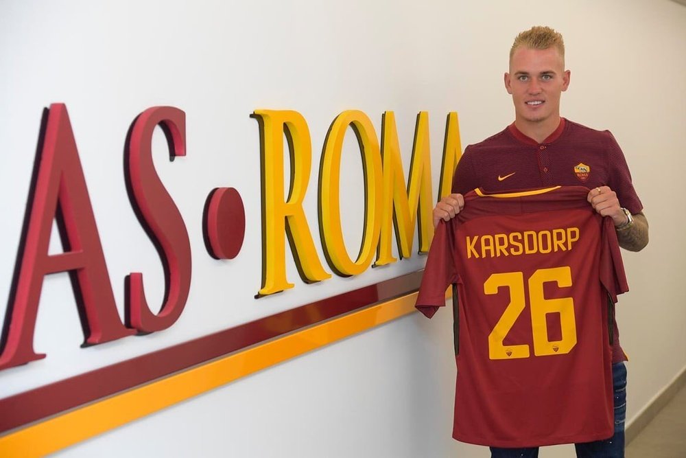 Karsdorp, nuevo jugador de la Roma. ASRoma