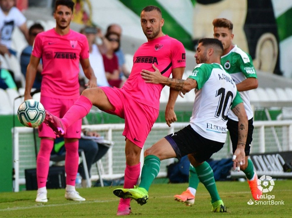 El Málaga, amparado ante la denuncia del Racing. LaLiga