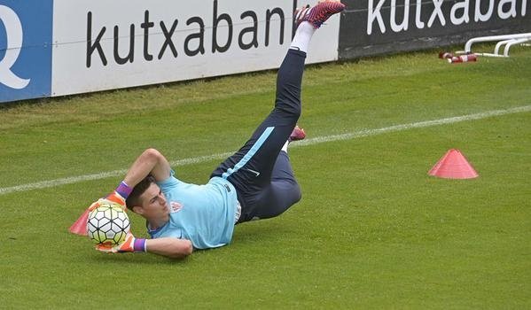 Kepa Arrizabalaga, durante un entrenamiento con el Athletic Club. Twitter