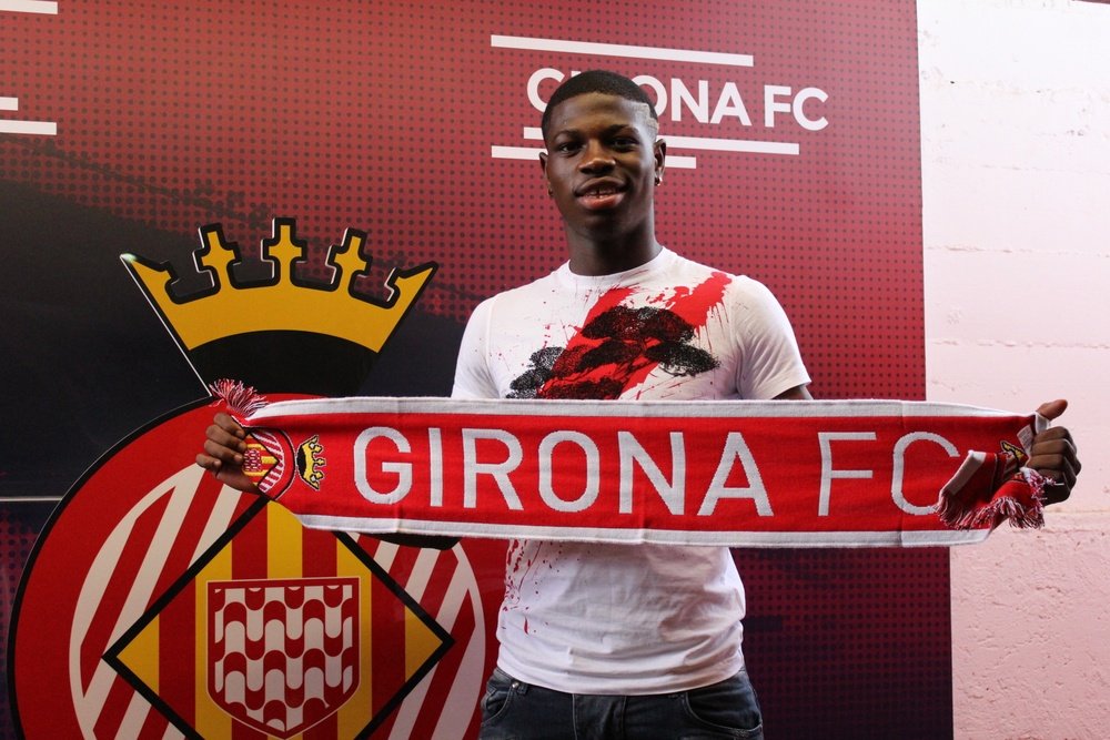 El camerunés es la nueva apuesta del filial del Girona en Segunda B. CFPeralada