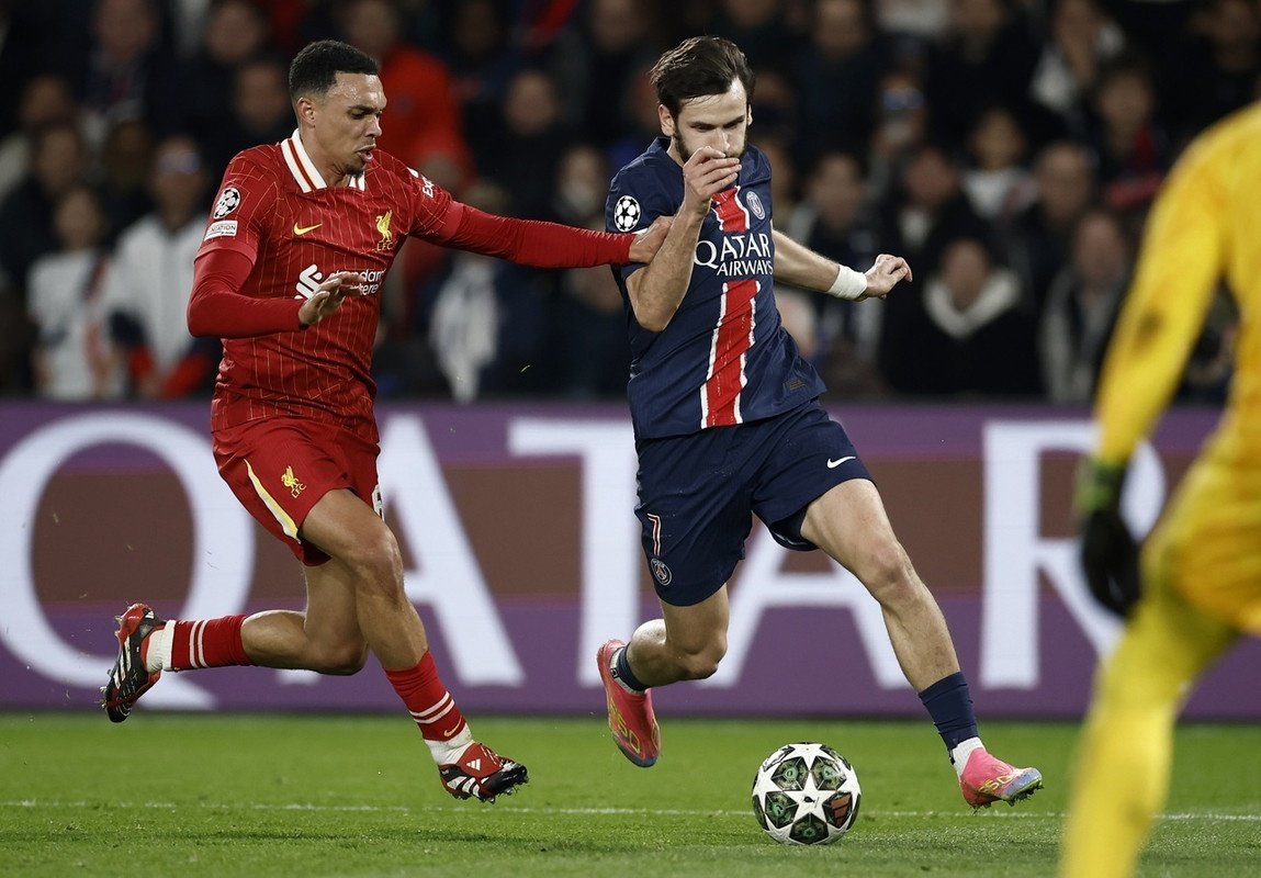 El Liverpool copia al Atleti en el Parque de los Príncipes
