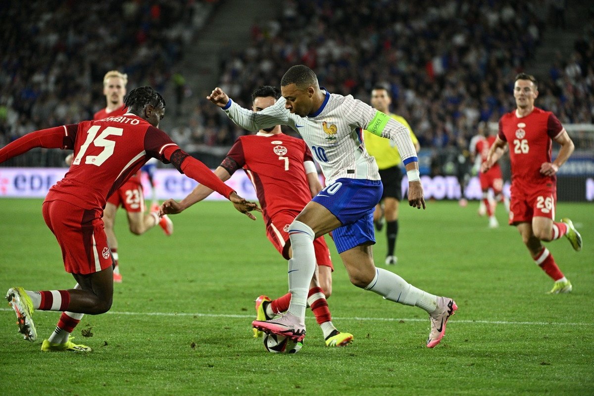 Mbappé no pudo desatascar la visita de Canadá a Burdeos. EFE