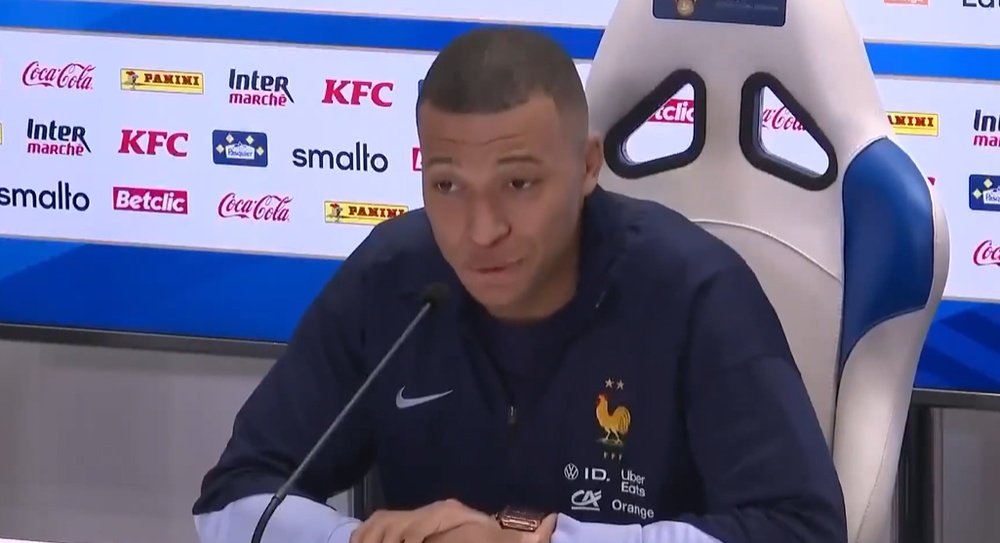 Mbappé in conferenza stampa. L'Équipe