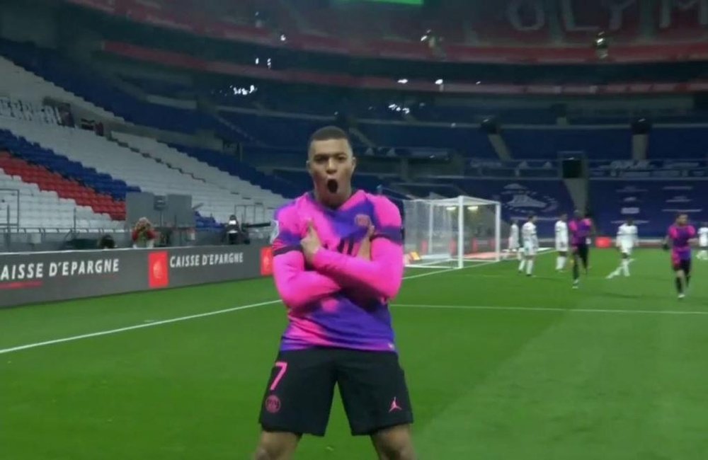 Mbappé atteint la barre des 20 buts en Ligue 1 cette saison. Capture/MovistarLigadeCampeones