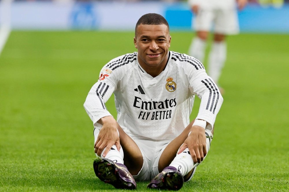Kylian Mbappé remporte son premier soulier d'or. AFP