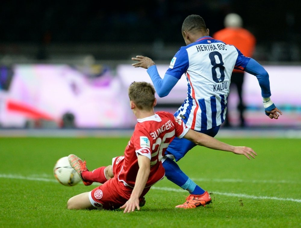 L'attaquant ivoirien Salomon Kalou inscrit le 2e but du Hertha Berlin face à Mayence. AFP