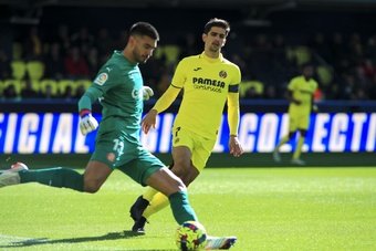 Un gol de Parejo de penalti dio el triunfo al Villarreal. EFE
