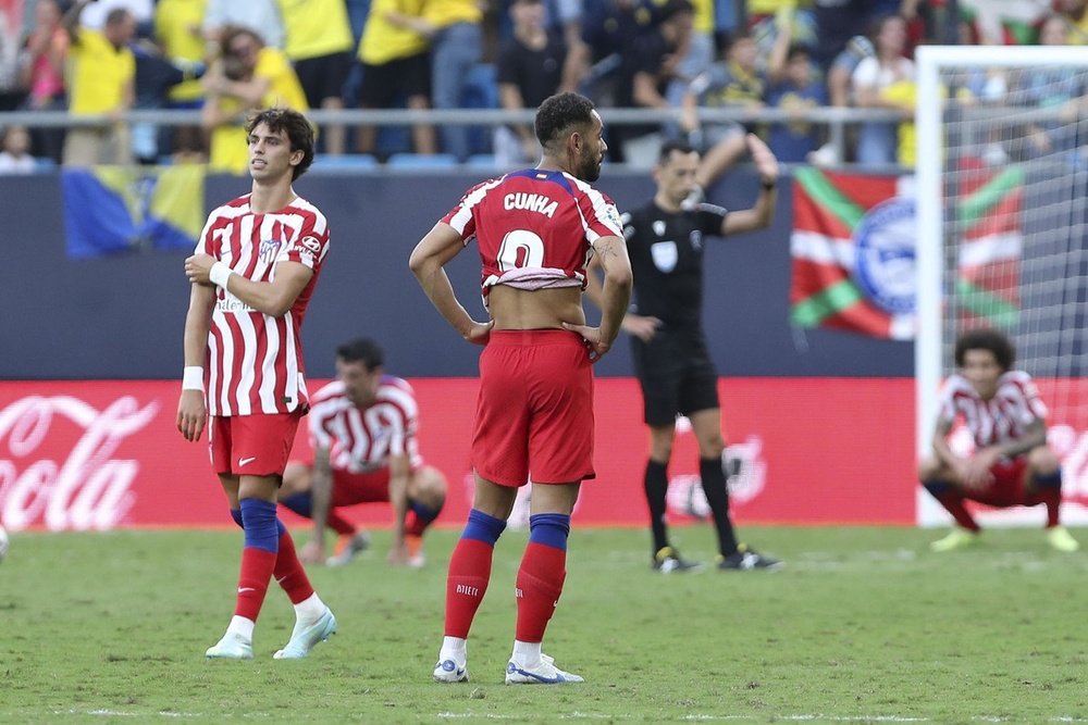 Saul has picked up Joao Felix. EFE