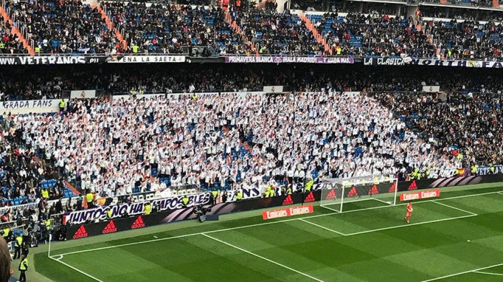 El 'Grada Fans' protestó en el debut de Solari en Liga. Twitter/Radioestadio