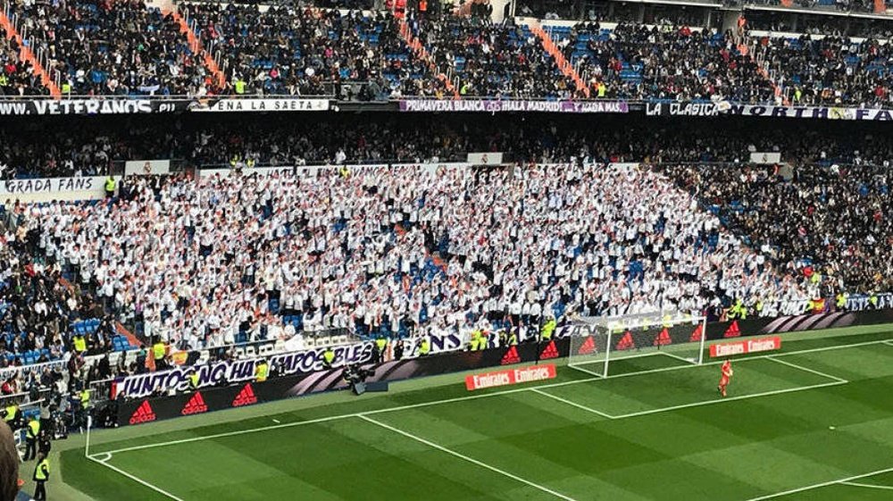 El 'Grada Fans' protestó en el debut de Solari en Liga. Twitter/Radioestadio