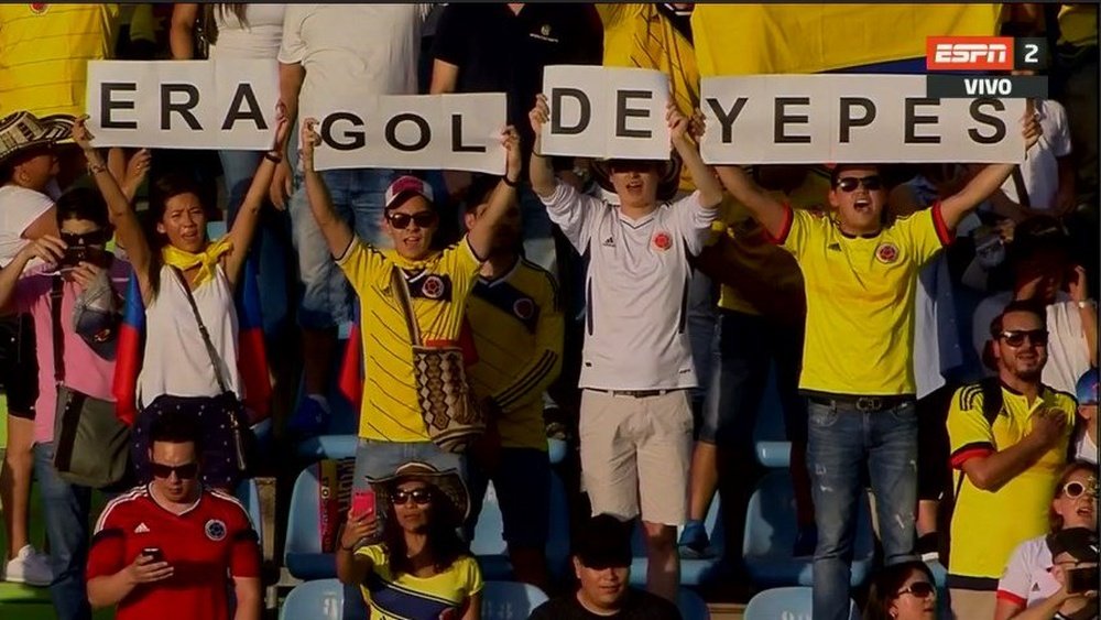 Los aficionados colombianos tiñeron de amarillo el Coliseum. Twitter/ESPN