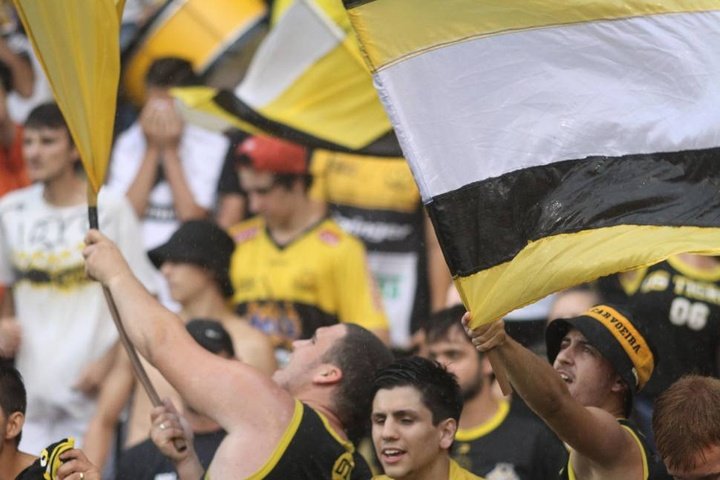 Criciúma busca nuevo equipo a Costa tras cancelar su cesión con Botafogo