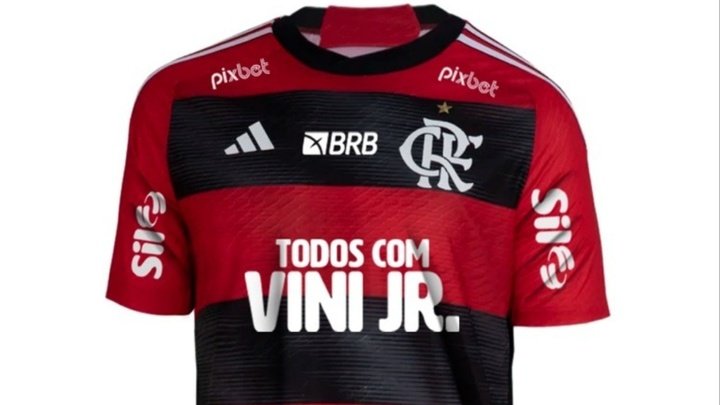 Flamengo's T-shirt against racism: 