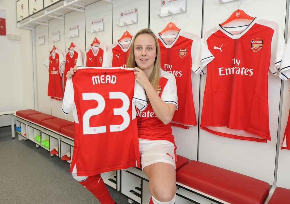 El Arsenal Ladies de Martínez Losa se refuerza con la inglesa Beth Mead. ArsenalLadies