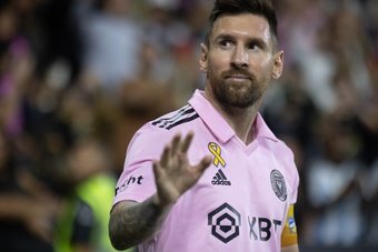 El míster del Inter Miami adelantó que Leo Messi no jugará contra el Orlando City debido a las molestias que hicieron que pidiera el cambio en el último partido. 