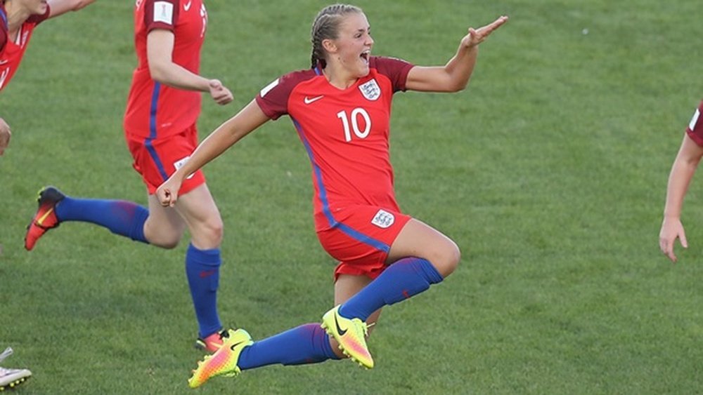 La futbolista de la Selección Inglesa Femenina sub 17 Georgia Stanway celebra uno de sus dos goles a Brasil en la tercera jornada del Mundial. TheFA