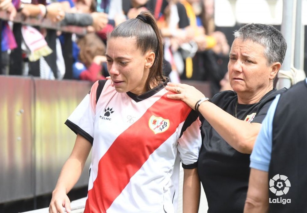 iris fue expulsada por doble amarilla, pero le han caído cinco partidos. LaLiga