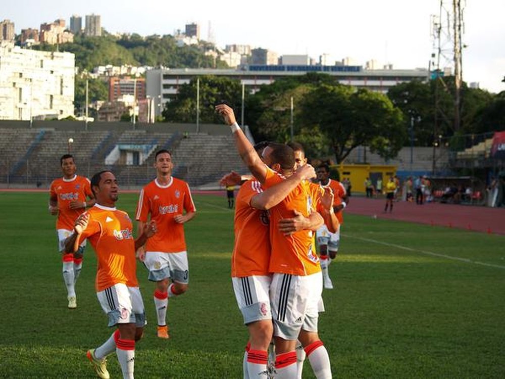 La Guaira se impuso al Carabobo en el Torneo Adecuación de Venezuela. DeportivoLaGuaira