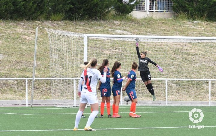 El Rayo se aleja del descenso remontando al Sevilla