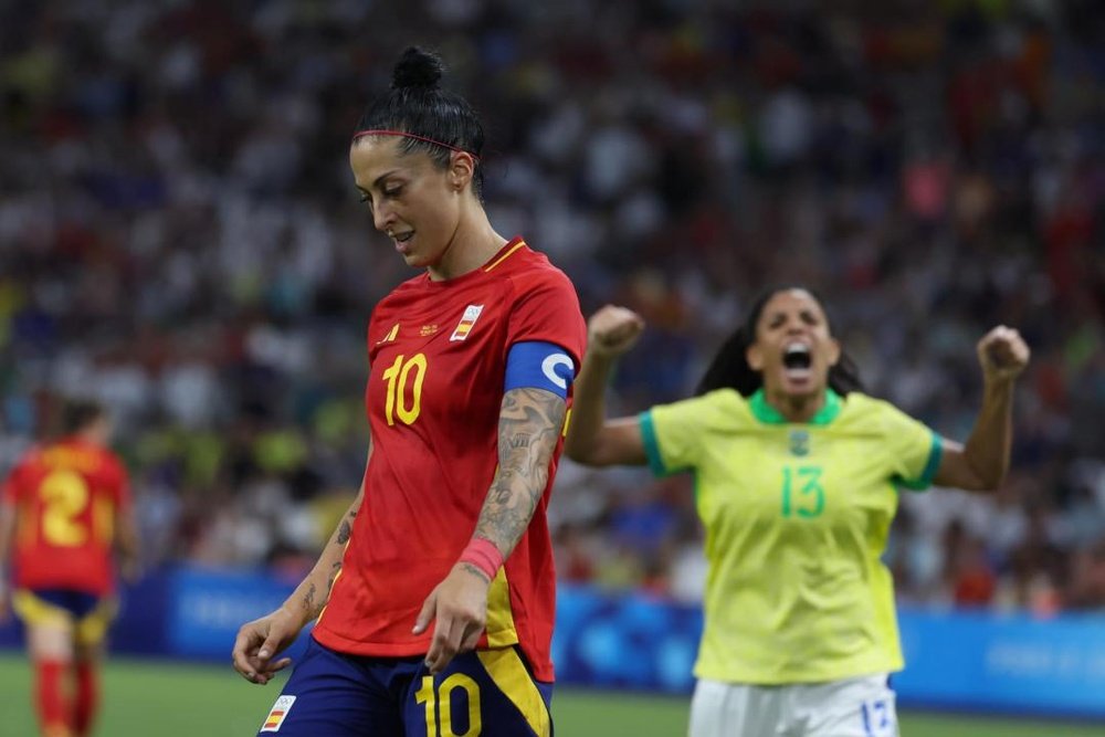 Spain suffered a pinful defeat against Brazil. EFE