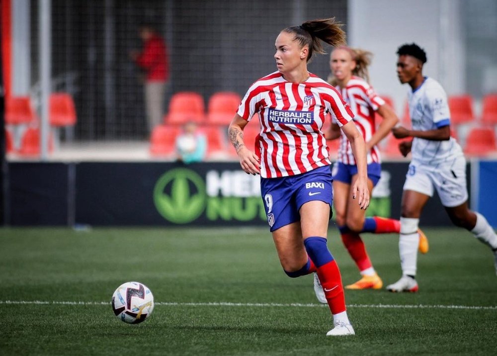 Andrea ya ha debutado como titular con el Atleti. Captura/Instagram/AndreaStasková