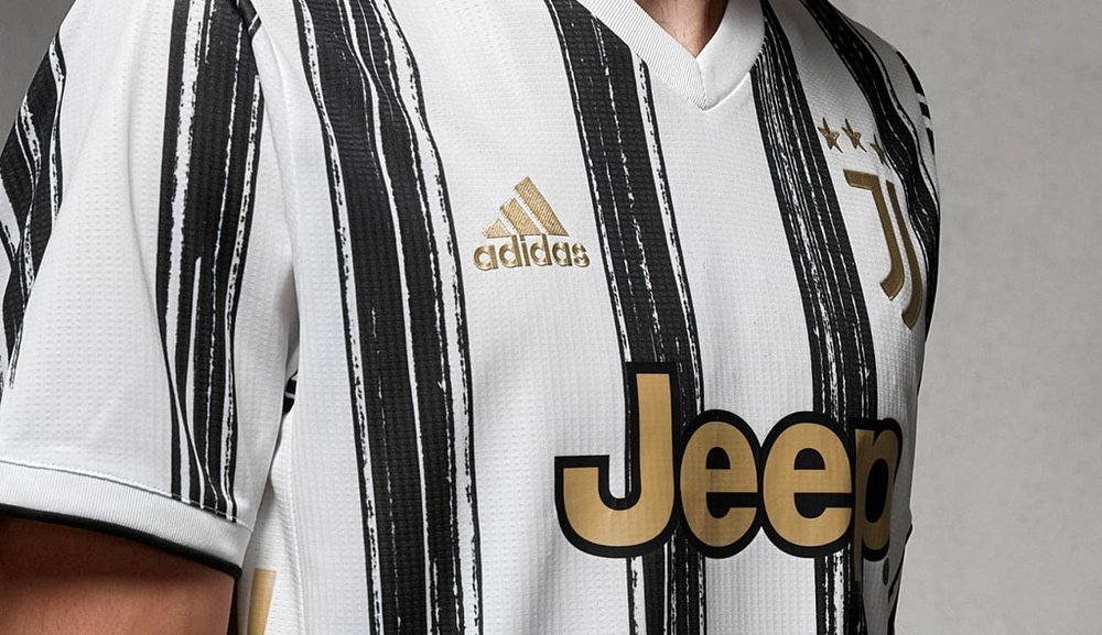 A Juventus apresenta seu novo uniforme para a 2020-21. Juventus